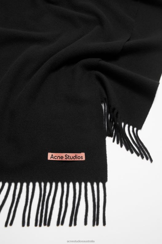 Fringe wool scarf - Narrow Black Acne Studios R66LJ508 Accessories