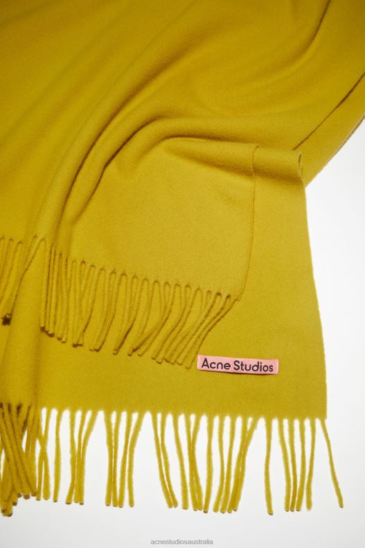 Fringe wool scarf - oversized Acid Yellow Acne Studios R66LJ744 Accessories