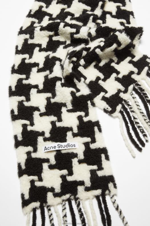 Houndstooth scarf White/Black Acne Studios R66LJ836 Accessories