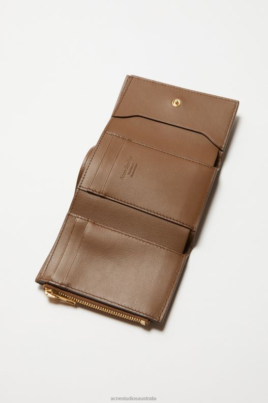 Musubi folded wallet Camel Brown Acne Studios R66LJ716 Accessories