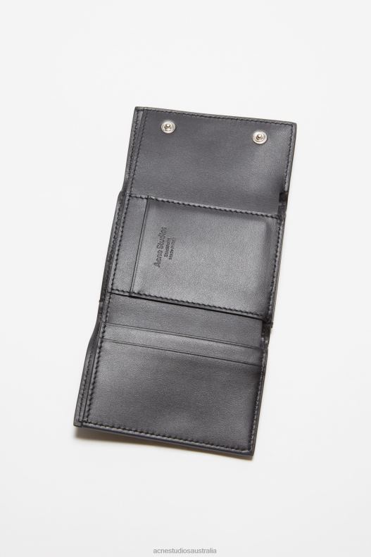 Trifold leather wallet Black Acne Studios R66LJ476 Accessories